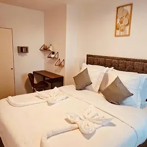 https://hotel-formio.fr-paris.fr
